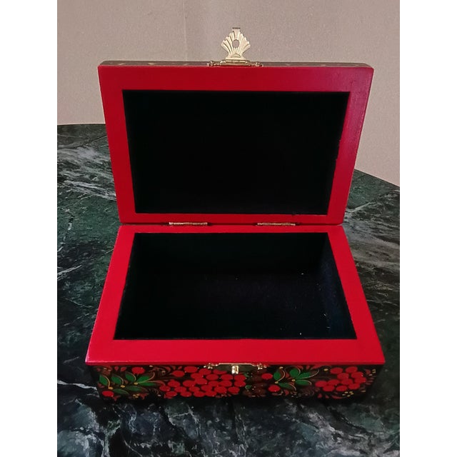 1970s Russian Signed Hand-Painted Lacquer Folk Art Box Case For Sale - Image 14 of 16