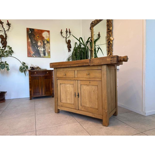 Wooden bench made of oak and spruce. Dimensions: Height approx. 95 cm × Width approx. 135 cm × Total depth approx. 59 cm....