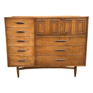 Broyhill Premier Sculptra Magna Walnut Mid-Century Modern Gentleman’s Chest For Sale
