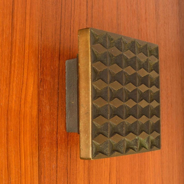 Square Push and Pull Door Handle in Bronze in Diamond Relief, 1970s For Sale - Image 4 of 13