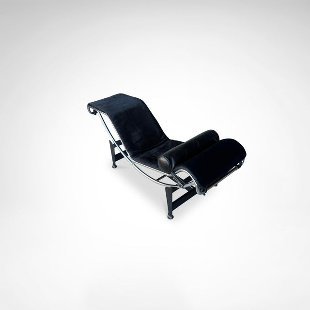 Double Ponyskin LC4 Chaise Longue by Le Corbusier for Cassina, 1990s For Sale - Image 18 of 18