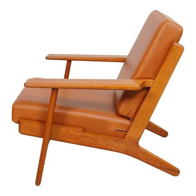 GE-290 Armchair in Teak and Walnut and Aniline Leather by Hans Wegner for Getama, 1980s For Sale - Image 4 of 8