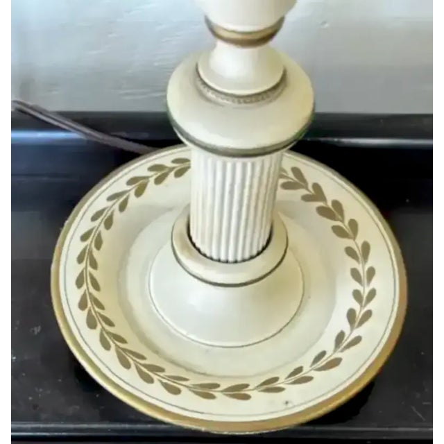 Off-white Mid Century Toleware Double Shade Lamp For Sale - Image 8 of 9