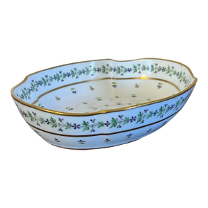 Antique 18th Century Dihl Et Guérhard Paris Porcelain Serving Bowl in the Sprig, Barbeaux or Cornflower Pattern Circa 1790