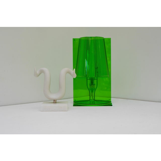 Mid-Century Modern Take Table Lamp in Green Transparent Polycarbonate by Ferruccio Laviani for Kartell, 2003 For Sale - Image 3 of 17