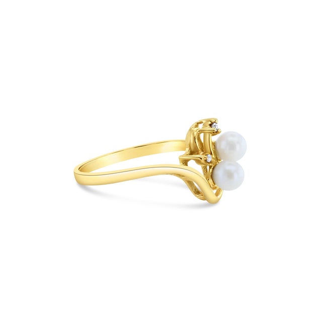 Contemporary 4MM Cultured Pearl Cluster Ring 14k Yellow Gold, Size 9 For Sale - Image 3 of 4