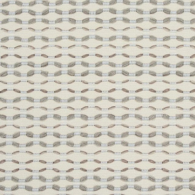 Contemporary Sample - Schumacher Branford Indoor/Outdoor Fabric in Grey For Sale - Image 3 of 3