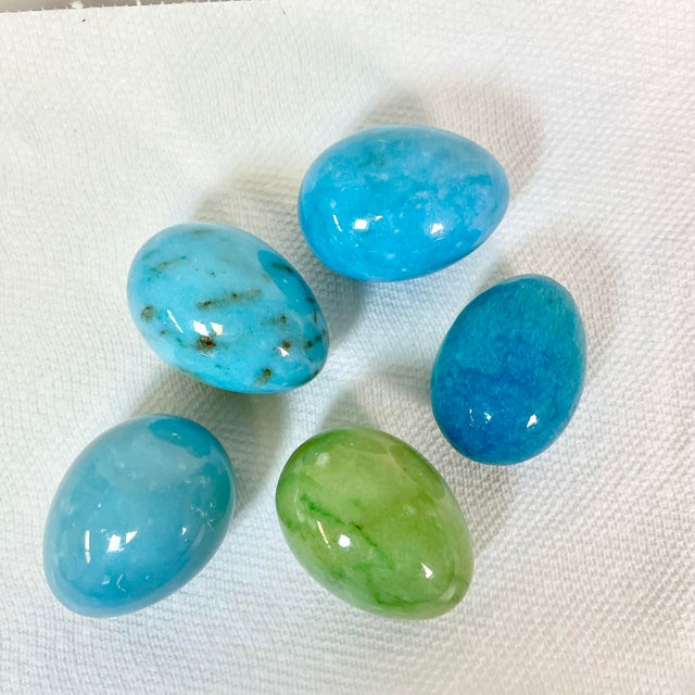 These lovely Italian marble eggs are gorgeous and extra large at around 3” each. As a point of reference, the regular size...