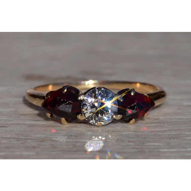 Contemporary The Balgonie: Antique Victorian Garnet and Diamond Three Stone Ring in 14K Gold For Sale - Image 3 of 10