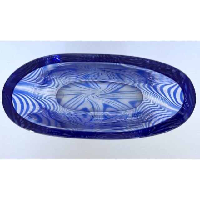 1980s Vintage Cenedese Murano Blue "Fenicio" Feather Glass Vase Signed For Sale - Image 5 of 9