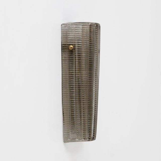 Mid-Century Modern Murano Glass Wall Sconces Smoke Glass and Brass, Italy, 2000, Set of 2 For Sale - Image 3 of 10