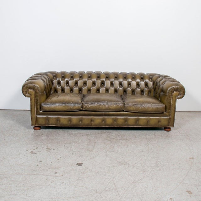 English Vintage 1960s English Chesterfield Sofa in Olive Green Leather For Sale - Image 3 of 12