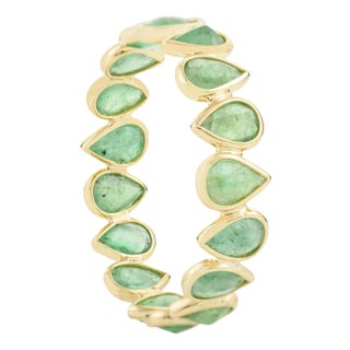 18k Yellow Gold Natural Emerald Band Ring Size 5 For Sale