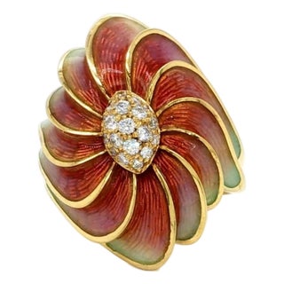 Mid 20th Century Diamond Enamel Floral Swirl Ring 18K Yellow Gold Size 7 For Sale