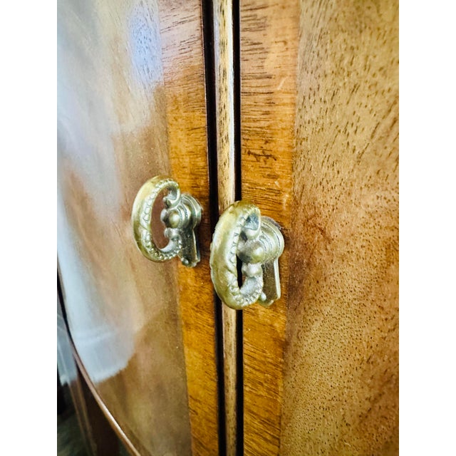 Vintage Federal Style Banded Mahogany Bowfront Sideboard- 50”x39.5”x22” For Sale - Image 12 of 12