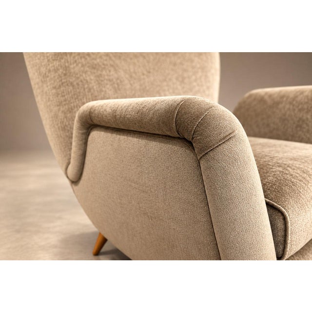 Brazilian Modern Armchair and Ottoman in Hardwood and Taupe Chenille by Carlo Hauner, Brazil, 1950s — Lot 353 For Sale - Image 14 of 18