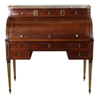 Louis XVI Cylinder Desk in Wood For Sale