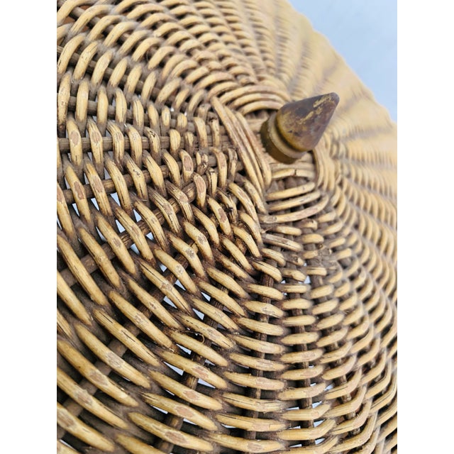 Heywood-Wakefield Early 20th Century Arts & Crafts Heywood-Wakefield Antique Wicker Table Lamp W/ Silk Underlay on Mushroom Shaped Shade For Sale - Image 4 of 12