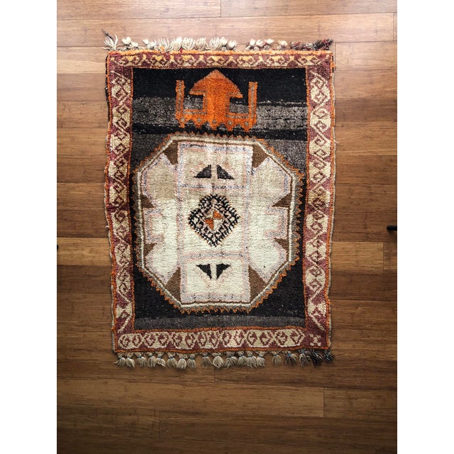 Accent Vintage Rug | Medallion | 3'4" X 4'5" For Sale In Houston - Image 6 of 7