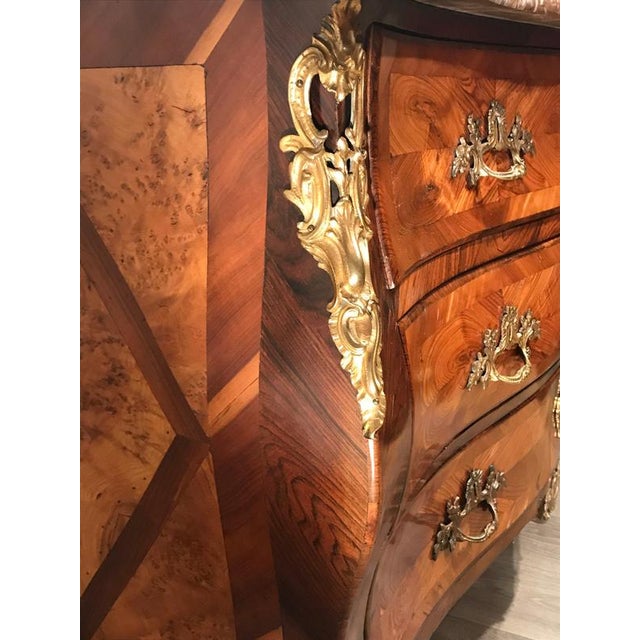 Wood French Louis XV Style Marquetry Bombe Commode with Marble Top, 1750s For Sale - Image 7 of 14
