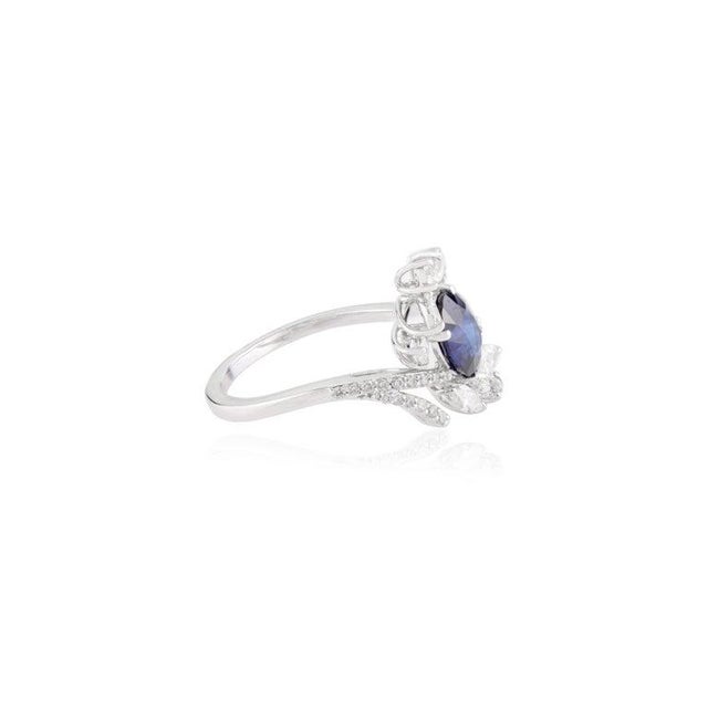 Royal Blue Sapphire Diamond Wedding Ring for Women Size 7 For Sale In New York - Image 6 of 12