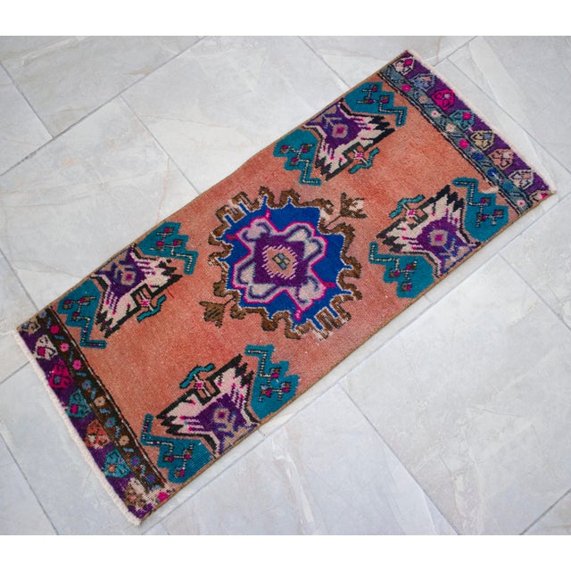 Front of Bath Sink Rug Hand Made Kitchen Mat Colorful Mini Rug 1'6" X 3'4" For Sale - Image 13 of 14