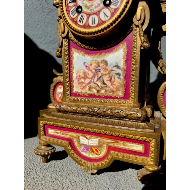 This listing is for a gorgeous antique French mantel clock. The clock is made from gilt metal and features hand painted...