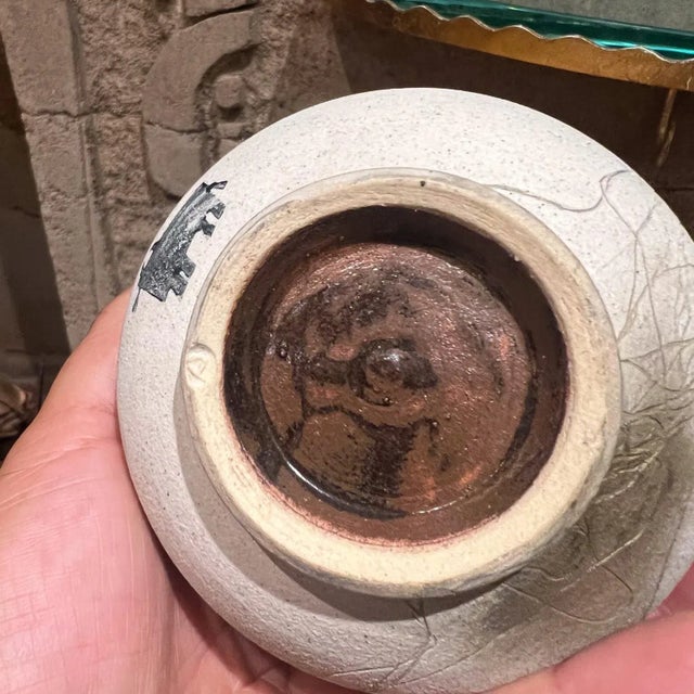 1970s Art Pottery El Toro Weed Pot Bud Vase Pair For Sale In San Diego - Image 6 of 12