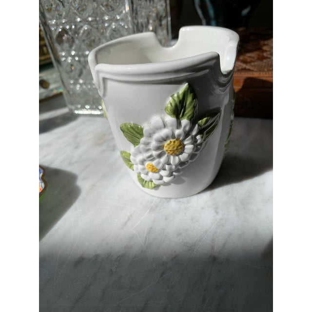 White Mid Century Italian Pottery Vase or Pencil Cup For Sale - Image 8 of 8