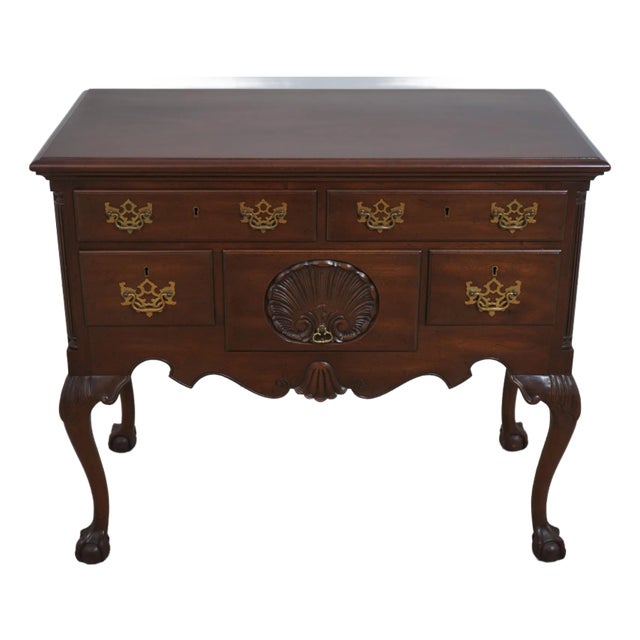 Kittinger Biggs Mahogany Wa 1781 Chippendale Style Lowboy For Sale