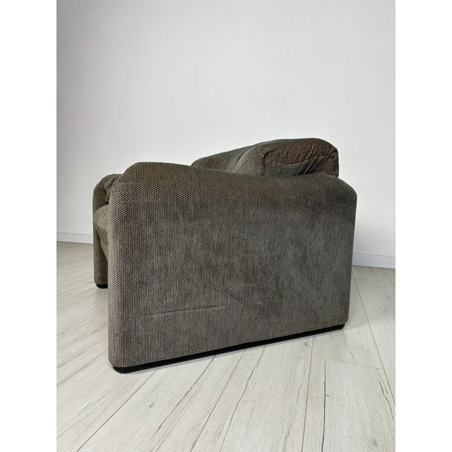 Vintage Maralunga Lounge Chair by Vico Magistretti for Cassina, 1970s For Sale - Image 6 of 7