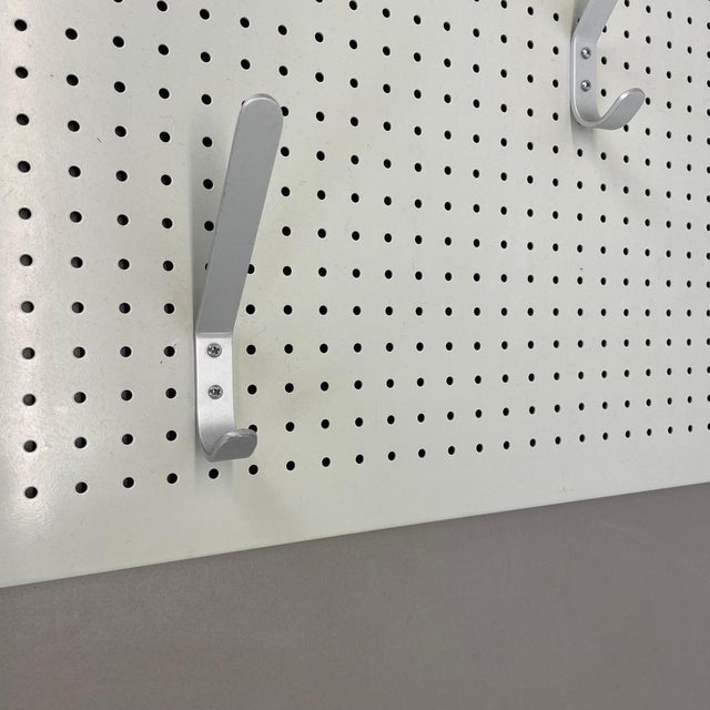 Metal RZ 61 Wall Wardrobe Panel Element by Dieter Rams for Vitsoe, 1960s For Sale - Image 6 of 18