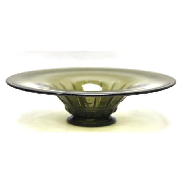 Art Deco Val Saint Lambert, Luxval, Nymphea Serviteur, Plateau 1930s Val Saint Lambert in their Luxval series, in the...