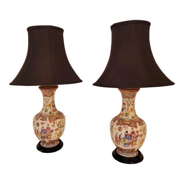 Vintage Single Famille Rose Lamp For Sale