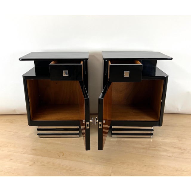 Art Deco Bedside Cabinets in Black Lacquer & Chrome, France, 1930, Set of 2 For Sale - Image 4 of 18