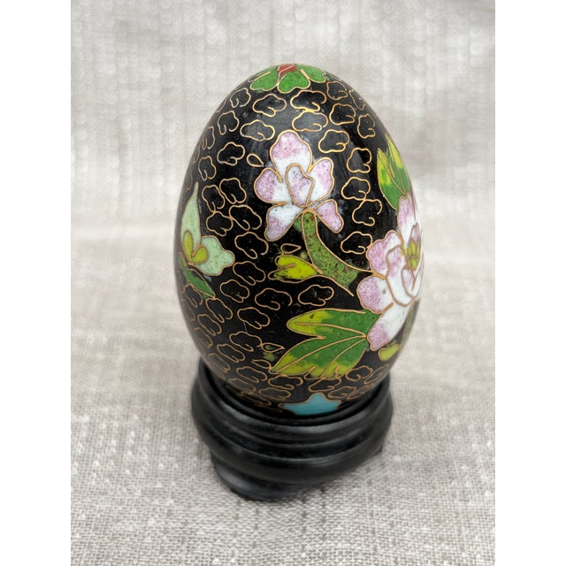 Chinoiserie Vintage Cloisonne Egg and Wood Stand For Sale - Image 3 of 12