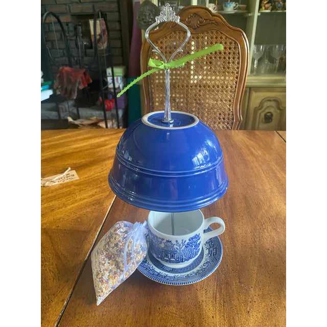 2020s Churchill Blue Willow Teacup Bird Feeder For Sale - Image 5 of 12