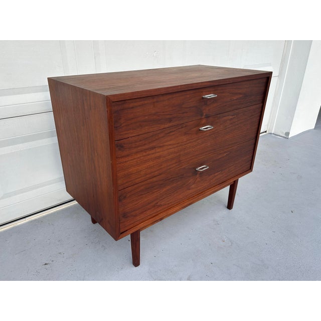 Vintage Founders Jack Cartwright Oiled Walnut 3 Drawer Chest, Attributed For Sale - Image 11 of 12