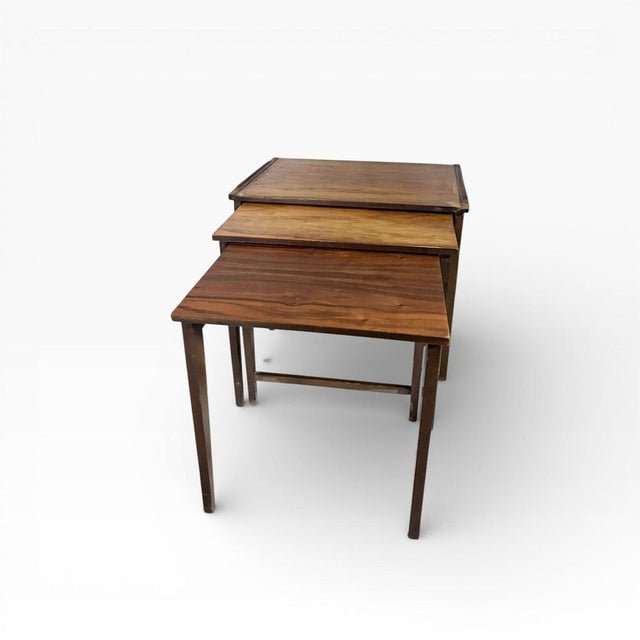 Mid-Century British Walnut Nesting Tables from Gordon Russell, Set of 3 For Sale - Image 4 of 7