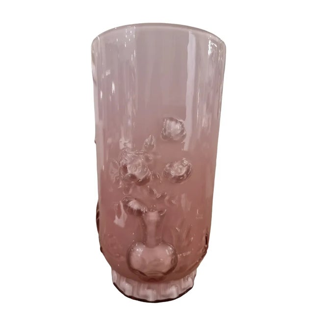 This unique, rare double-layer pink-white glass vase has also a special ombre effect. It depicts a Chienese bucolic scene....