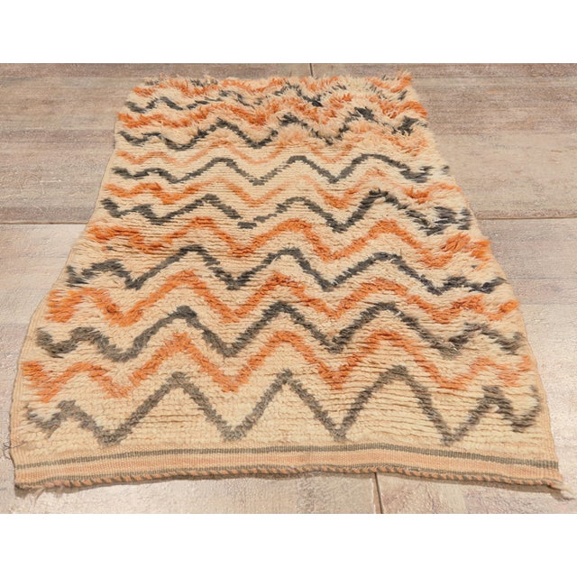 Vintage Azilal Moroccan Rug, 02'08 X 06'04 For Sale - Image 9 of 10