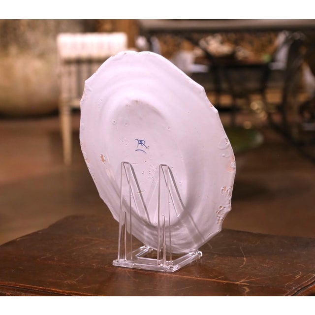 Ceramic Early 20th Century French Hand-Painted Henriot Quimper Oval Faïence Wall Plaque For Sale - Image 7 of 7