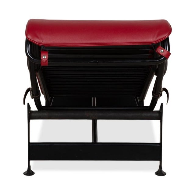 Bauhaus LC 4 Leather Chaise Lounge in Red by Le Corbusier for Cassina For Sale - Image 13 of 16