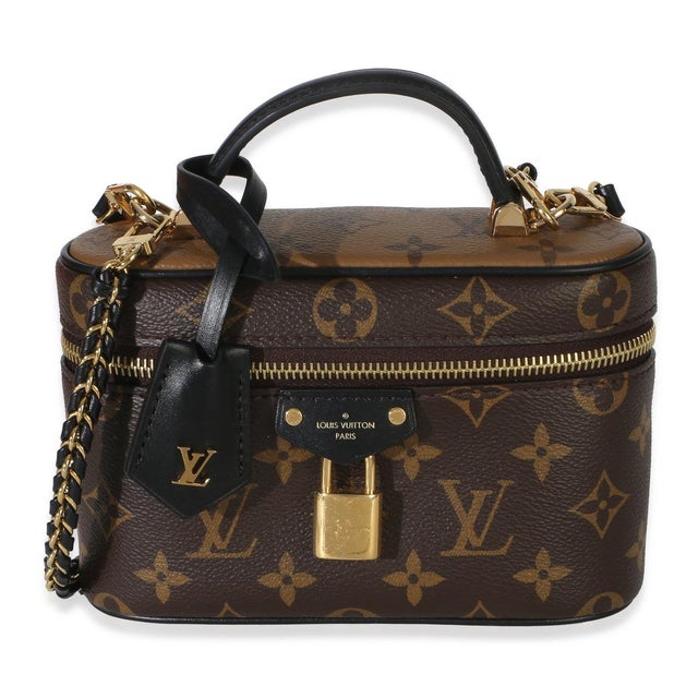 Item #: 154366 Bag Style: Shoulder Bag MSRP: 2,790 Exterior Material: Canvas Size: PM Interior Material: Microfiber...