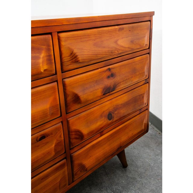 Mid Century Modern Dresser Credenza Franklin Shockey Solid Pine 12 Drawer For Sale - Image 11 of 12