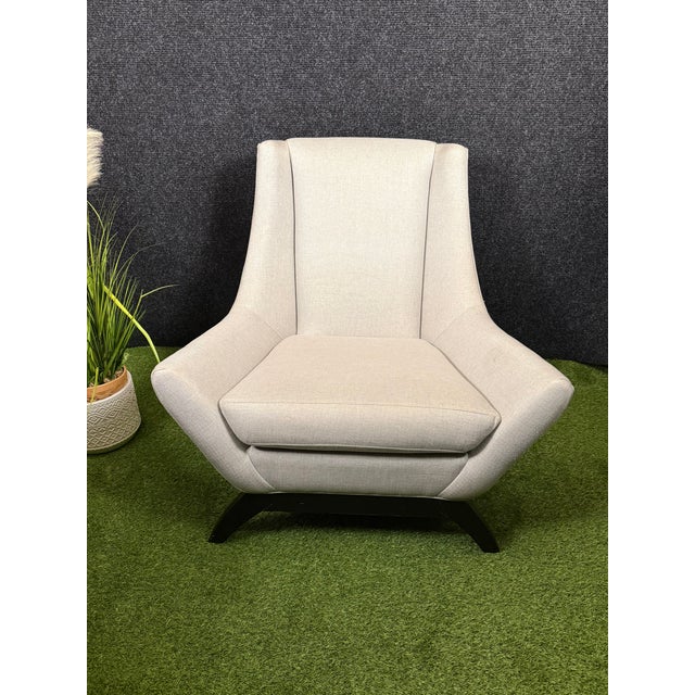 Selling an authentic Precedent "Jasper" accent lounge chair (Model 4113-C1). This is an incredibly heavy, solid, luxury...