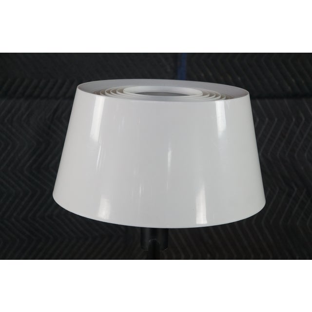Lightolier Vintage Lightolier Pl-2912 Mid-Century Modern Minimalist Gooseneck Floor Lamp For Sale - Image 4 of 18