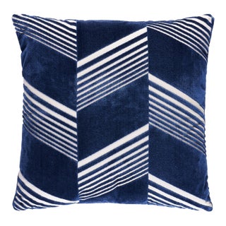 Schumacher x Victor Glemaud Jessie Cut Velvet 18" Pillow In Navy on White For Sale
