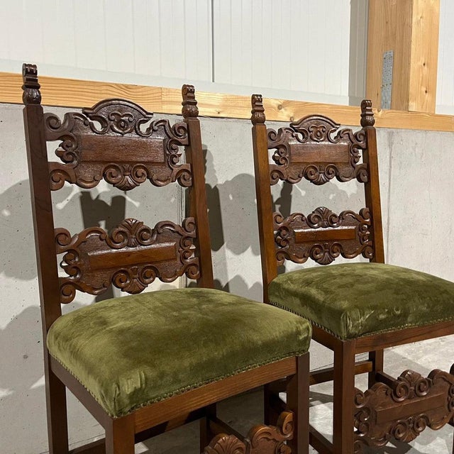Set of Renaissance Walnut Chairs, 1900s For Sale - Image 3 of 14