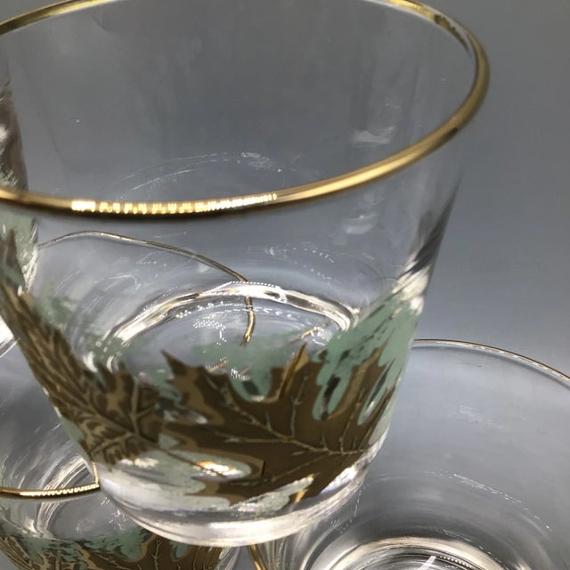 Mid-Century Modern Libbey Gold Oak Leaf/Gold Rim Low Ball Glasses Whiskey Glasses-Set of 5 For Sale - Image 3 of 13